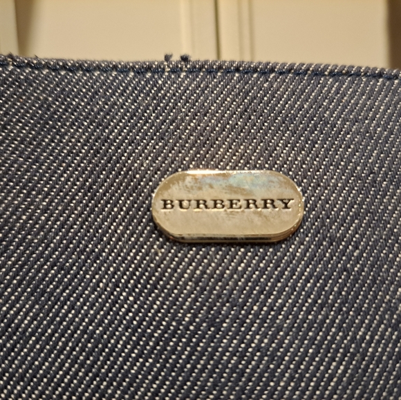 Burberry London Canvas Tote - Picture 8 of 9
